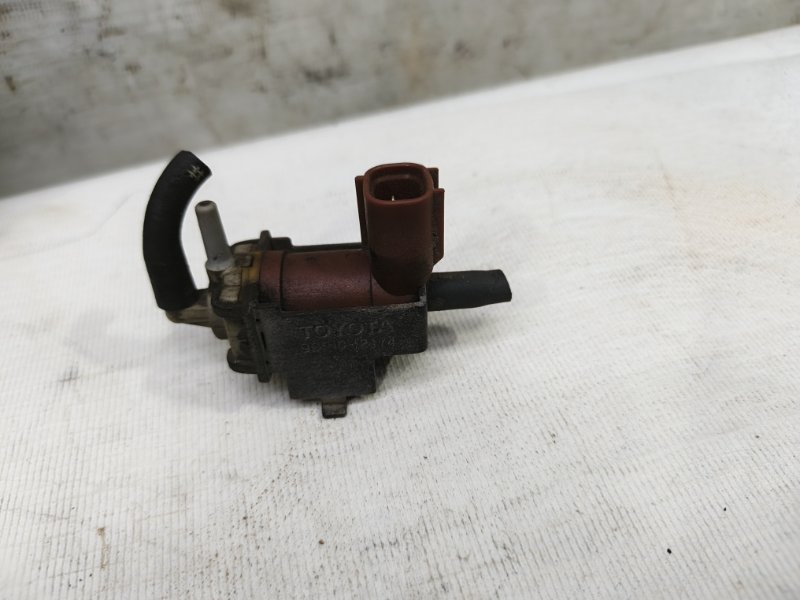 Клапан вакуумный Toyota Camry 2002 XV30