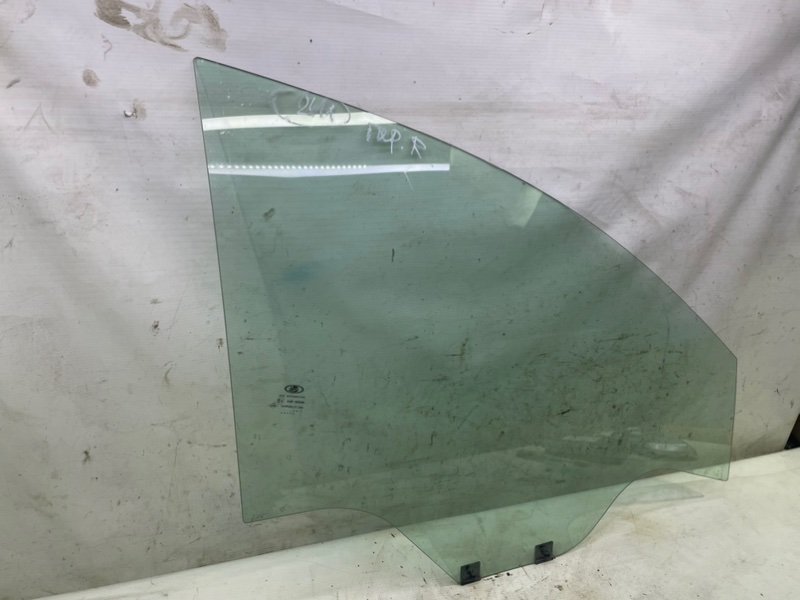 Стекло Lada Xray 2021