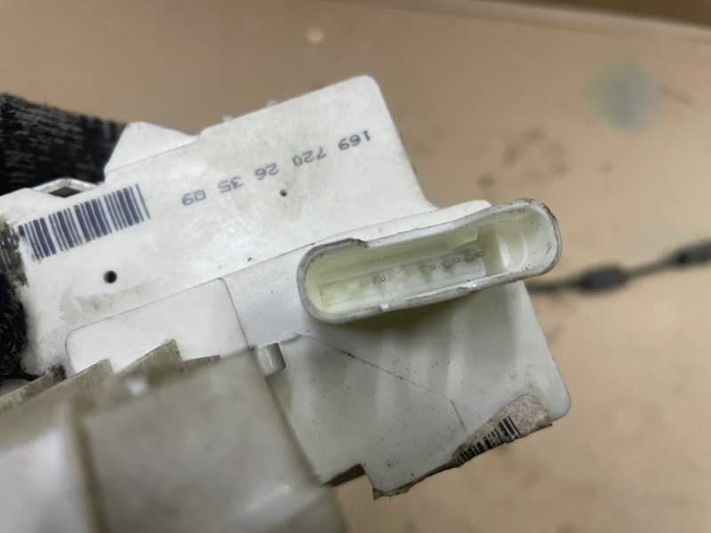 Замок двери Mercedes-Benz ML 2006 W 164