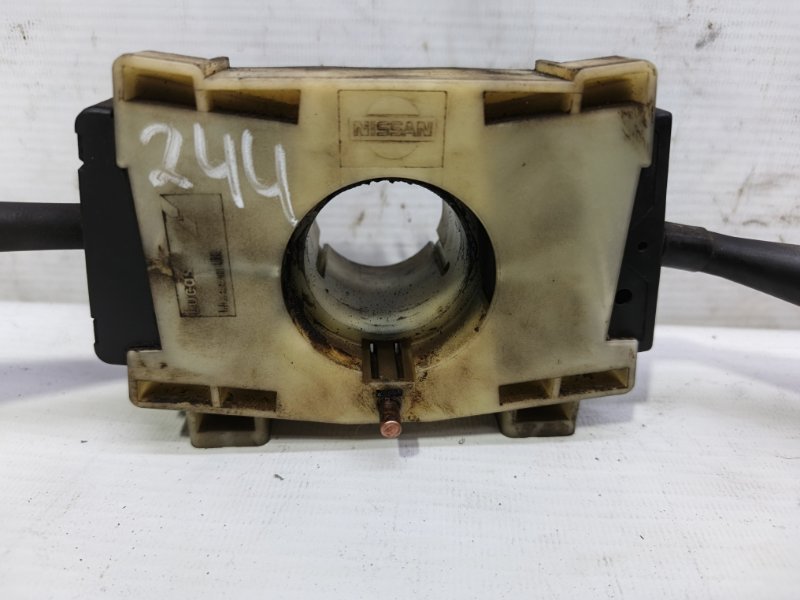 Переключатель подрулевой Nissan Primera 1990