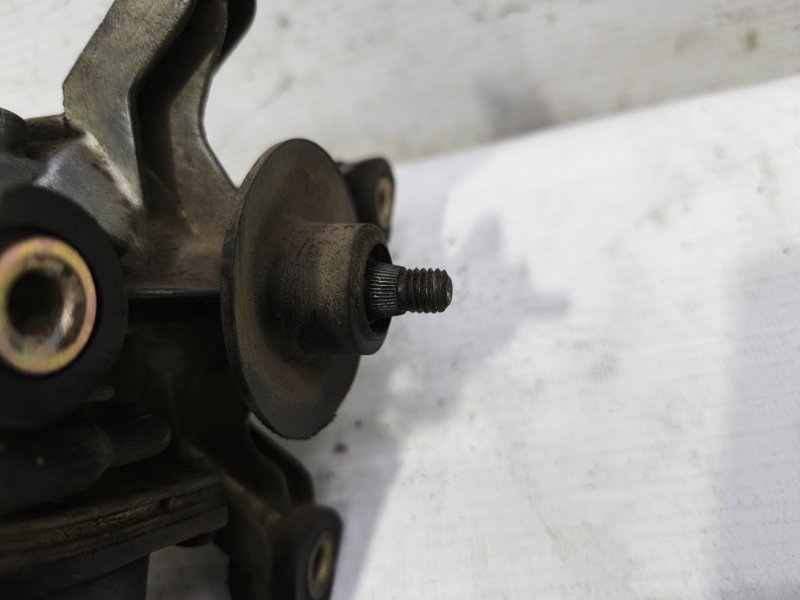 Моторчик дворников Nissan Primera 1990