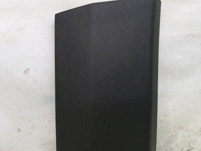 Обшивка стойки Omoda C5 2023