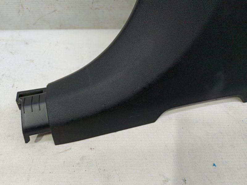 Обшивка стойки Omoda C5 2023