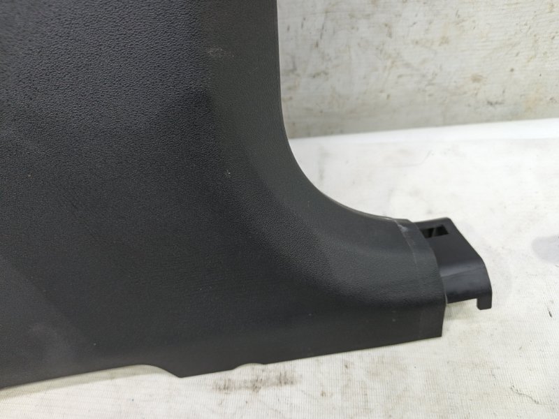 Обшивка стойки Omoda C5 2023