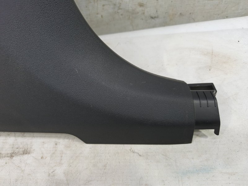 Обшивка стойки Omoda C5 2023