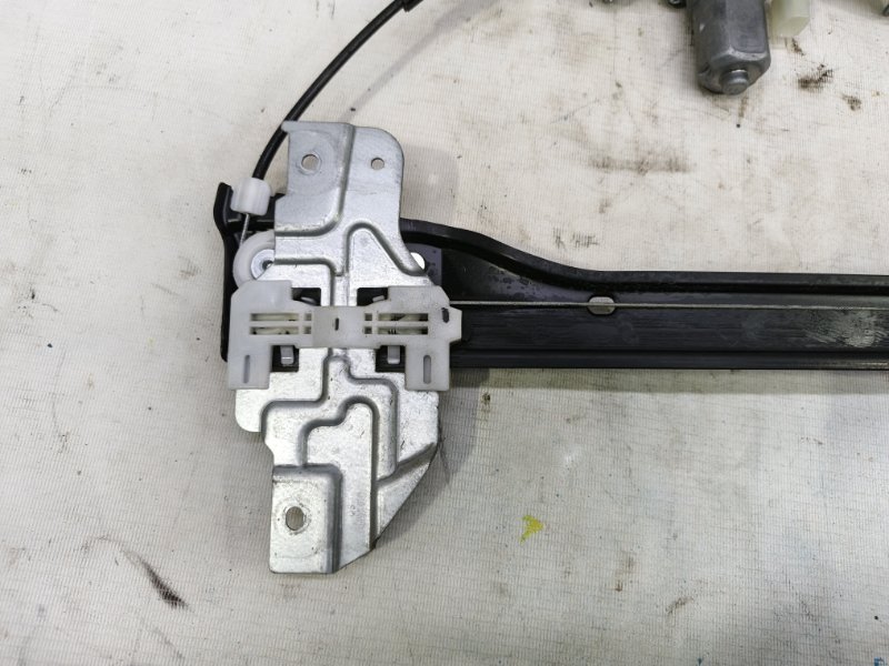 Стеклоподъемник электрический Omoda C5 2023