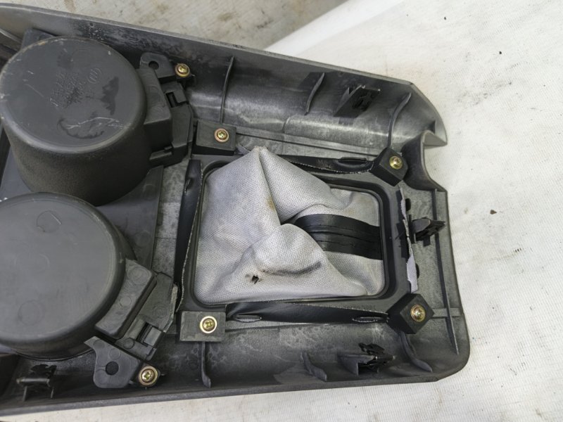 Центральная консоль Lifan X60 2013