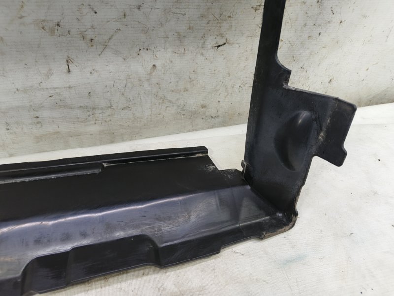 Дефлектор радиатора lada vesta 2020