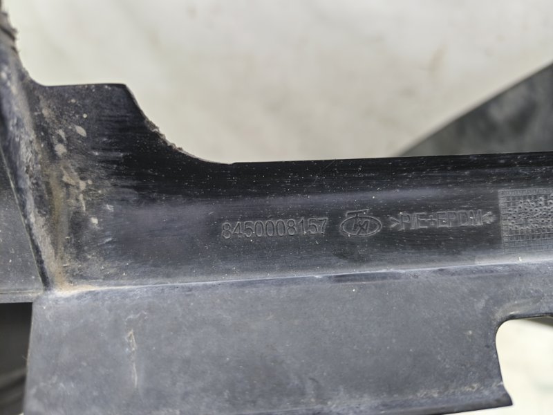 Дефлектор радиатора lada vesta 2020