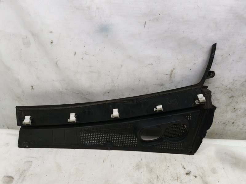 Жабо Lada Xray 2021