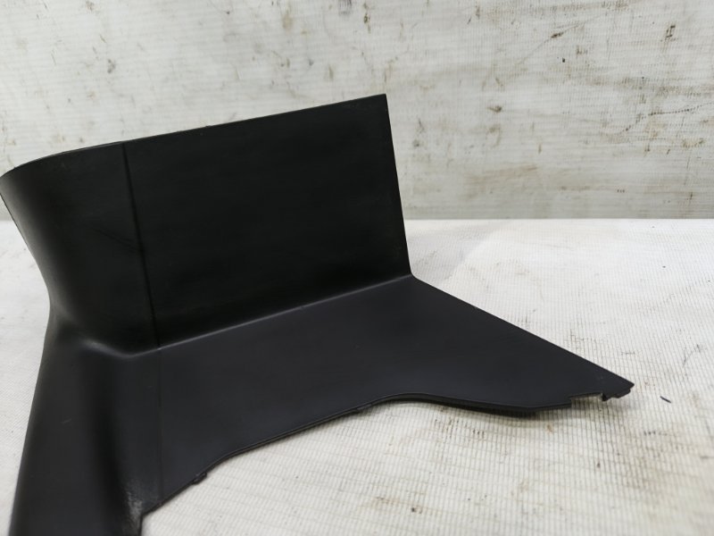 Накладка фонаря Audi Q8 2021