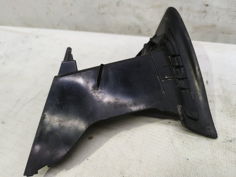 Накладка фонаря Audi Q8 2021