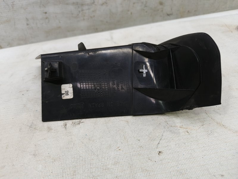 Накладка фонаря Audi Q8 2021