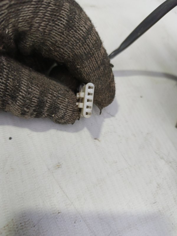 Зеркало Nissan Primera 1990