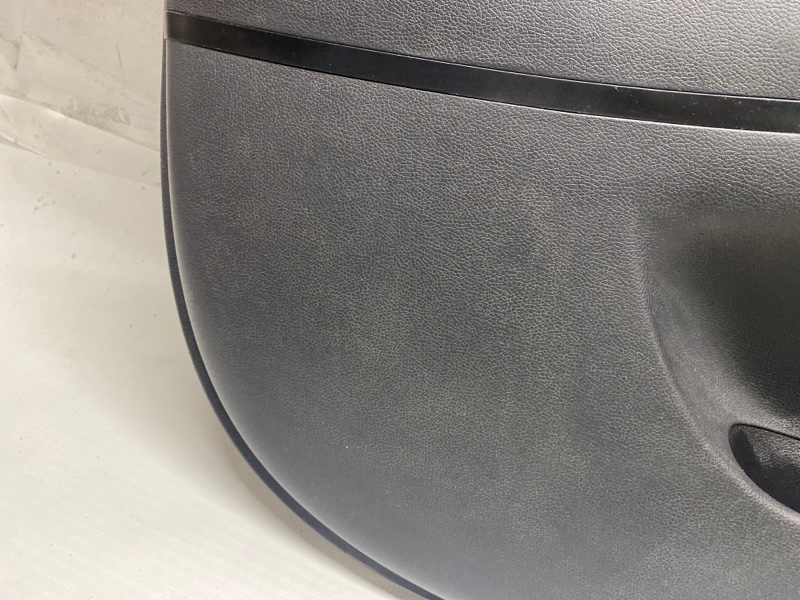 Обшивка двери Hyundai Solaris 2014 RB