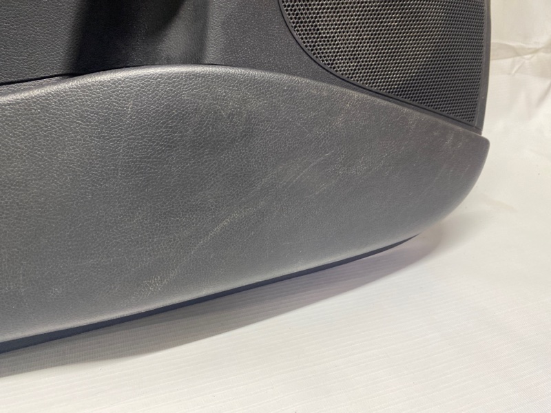 Обшивка двери Hyundai Solaris 2014 RB