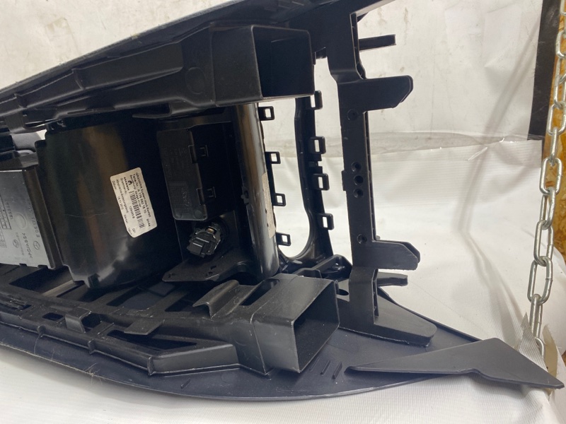 Подлокотник Mercedes CLA - Class 2015 CLA 180