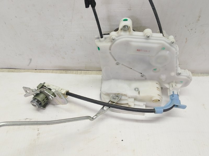 Замок двери Honda Fit