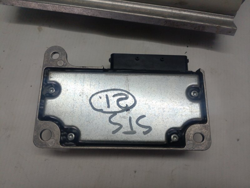 Подушка безопасности пасажира в торпедо Cadillac STS 2005-2011