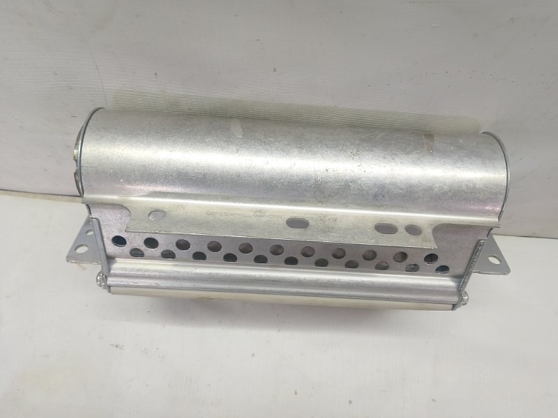 Подушка безопасности пасажира в торпедо Cadillac STS 2005-2011