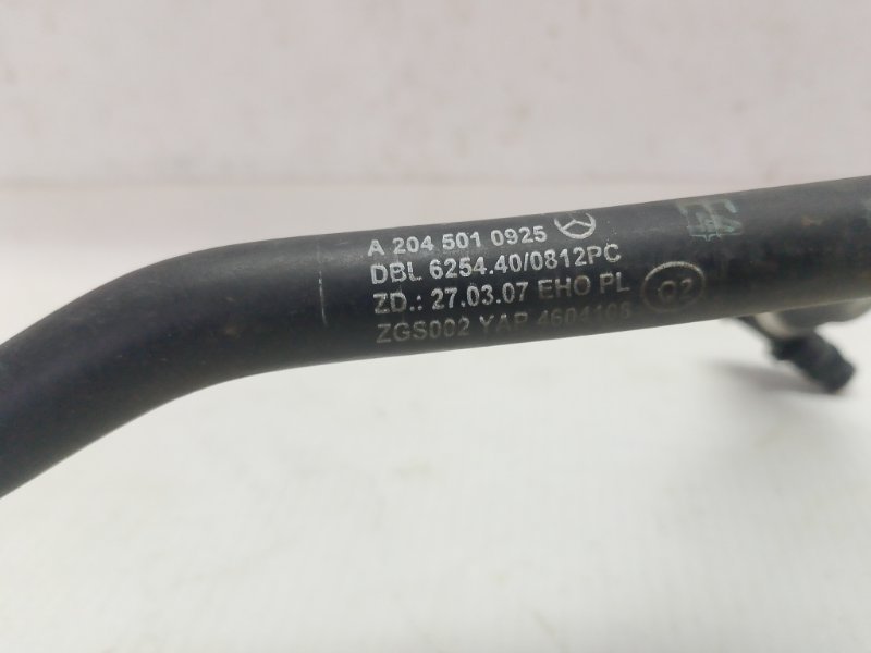 Патрубок системы охлаждения Mercedes Benz e