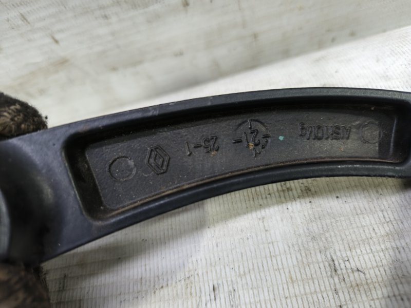 Поводок стеклоочистителя Lada Xray 2021