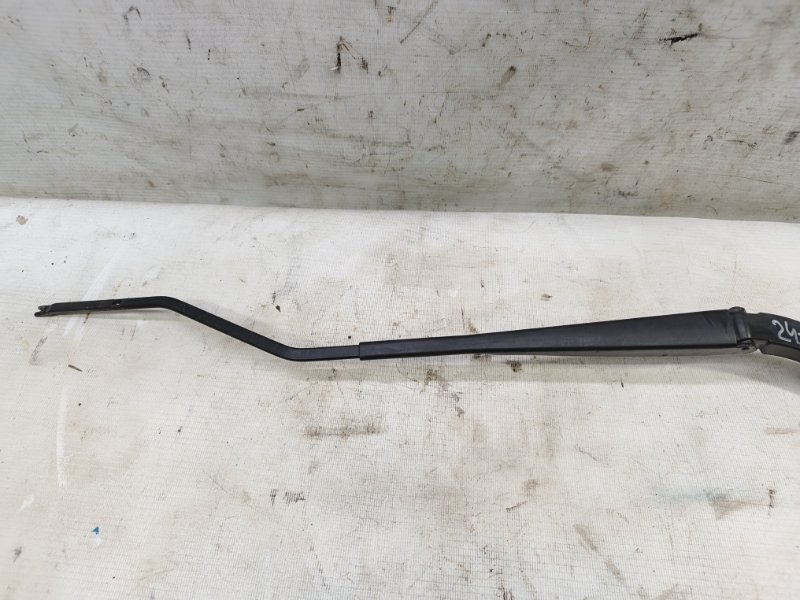 Поводок стеклоочистителя Lada Xray 2021