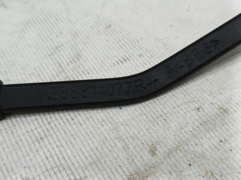 Поводок стеклоочистителя Lada Xray 2021