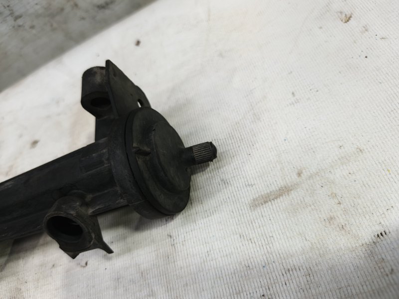 Топливная рампа Volkswagen Jetta 2008