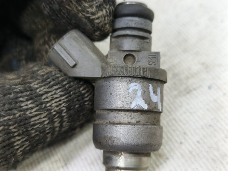 Форсунка Volkswagen Jetta 2008