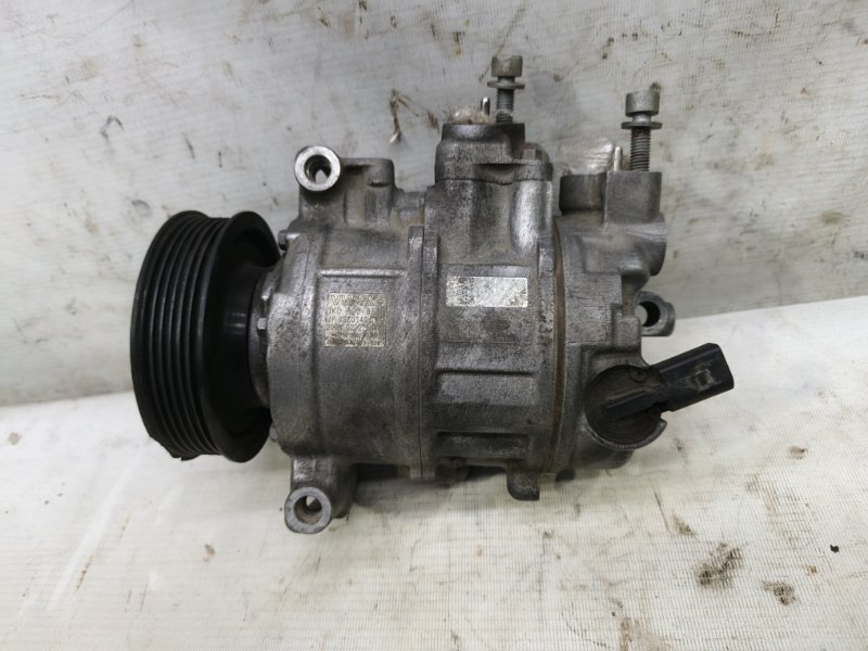 Компрессор кондиционера Volkswagen Jetta 2008