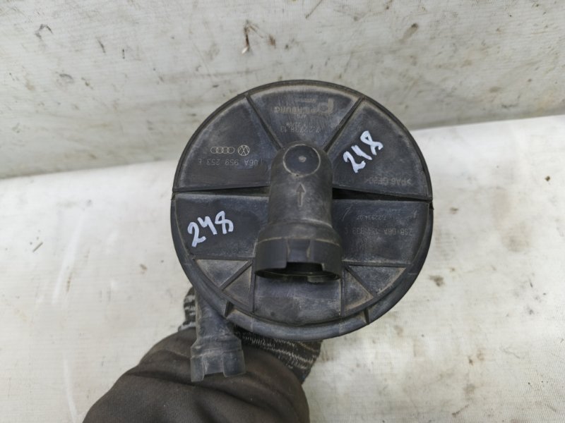 Насос воздушный Volkswagen Jetta 2008