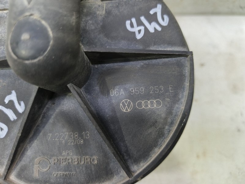 Насос воздушный Volkswagen Jetta 2008