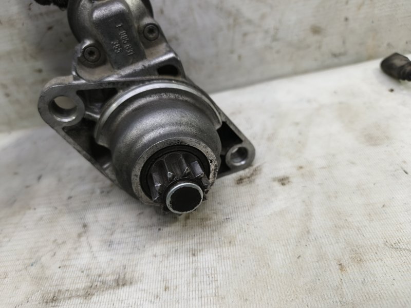 Стартер Volkswagen Jetta 2008