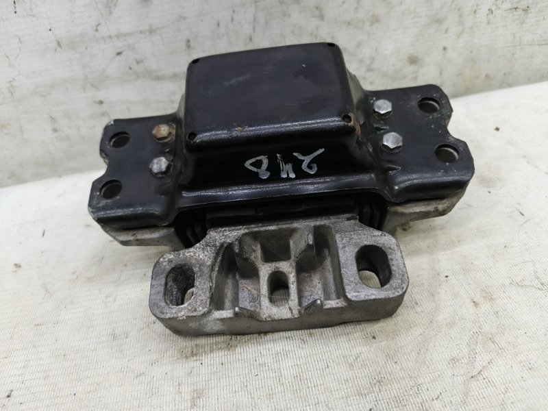 Подушка двигателя Volkswagen Jetta 2008