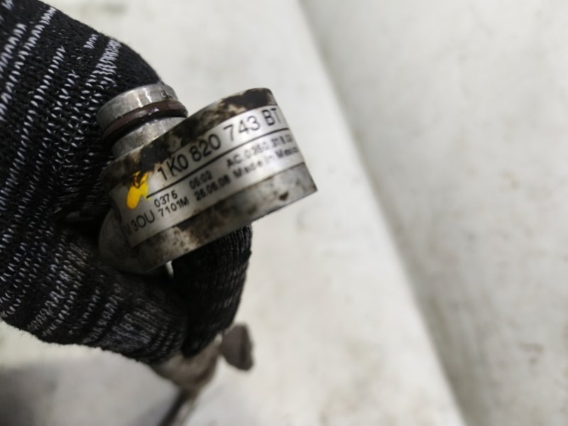 Трубка кондиционера Volkswagen Jetta 2008