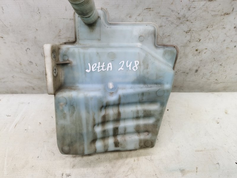 Бачок омывателя Volkswagen Jetta 2008