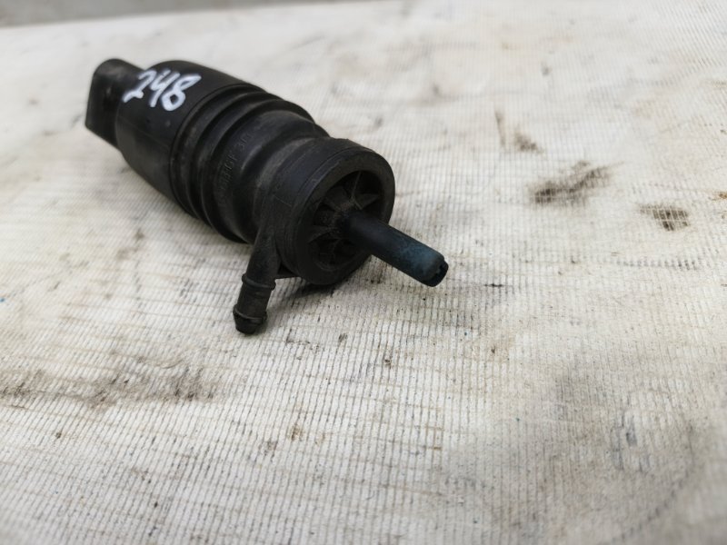 Насос омывателя Volkswagen Jetta 2008