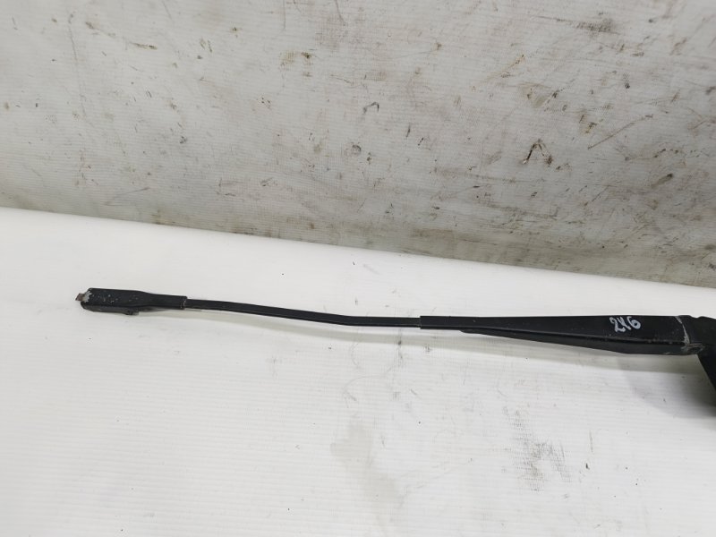 Поводок стеклоочистителя Mercedes-Benz ML 2006 W 164