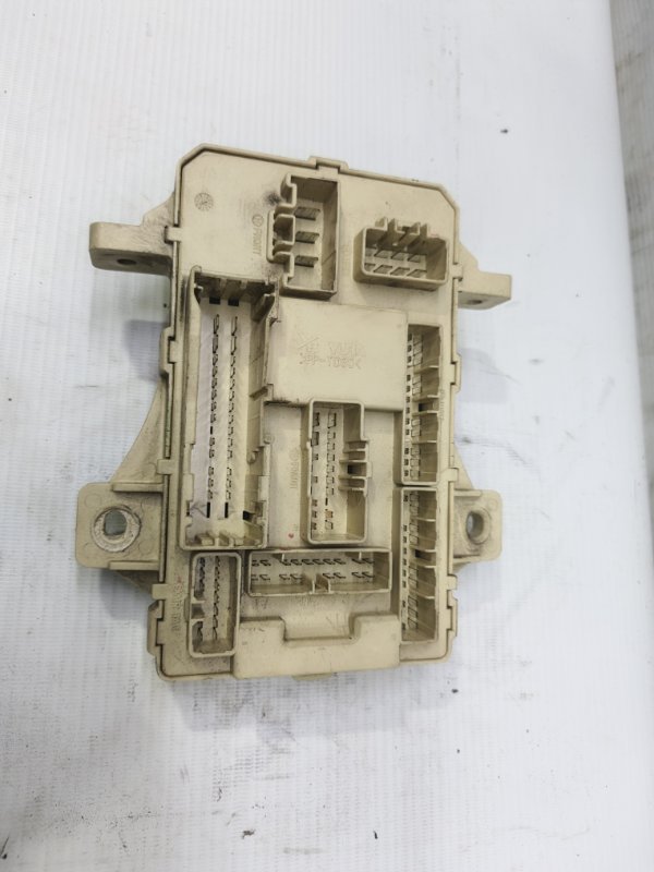 Блок предохранителей Kia Cerato 2010 TD