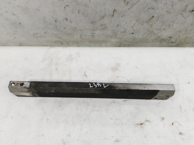 Кронштейн усилителя бампера Mercedes CLA - Class 2015 CLA 180