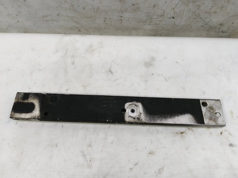 Кронштейн усилителя бампера Mercedes CLA - Class 2015 CLA 180