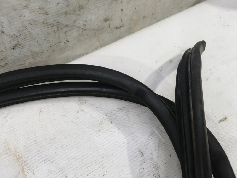 Уплотнитель кузова Kia Cerato 2010 TD