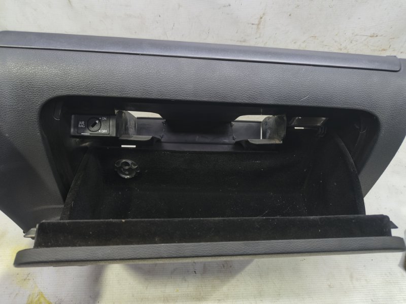 Бардачок Volkswagen Jetta 2008