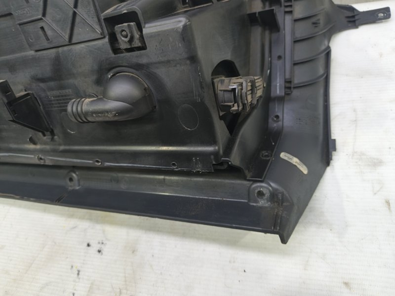 Бардачок Volkswagen Jetta 2008