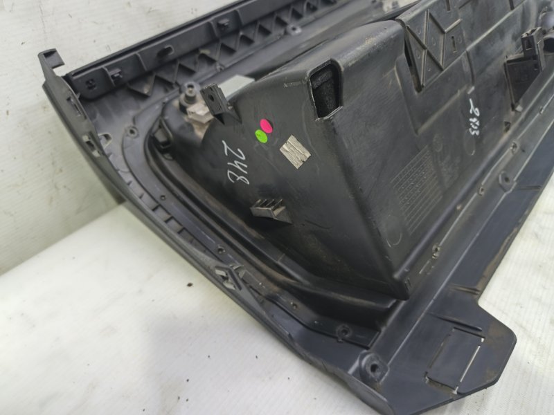 Бардачок Volkswagen Jetta 2008