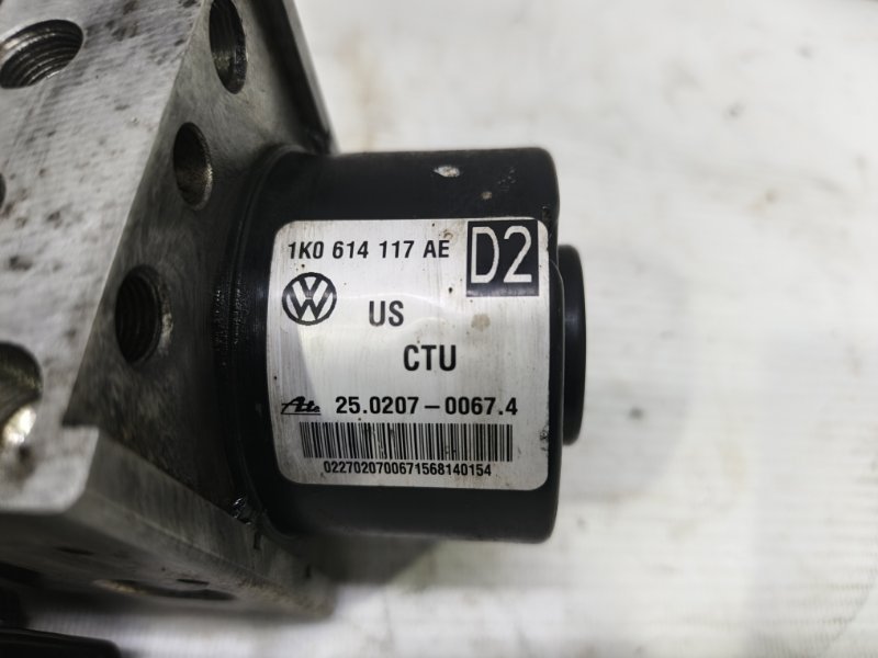 Блок ABS Volkswagen Jetta 2008