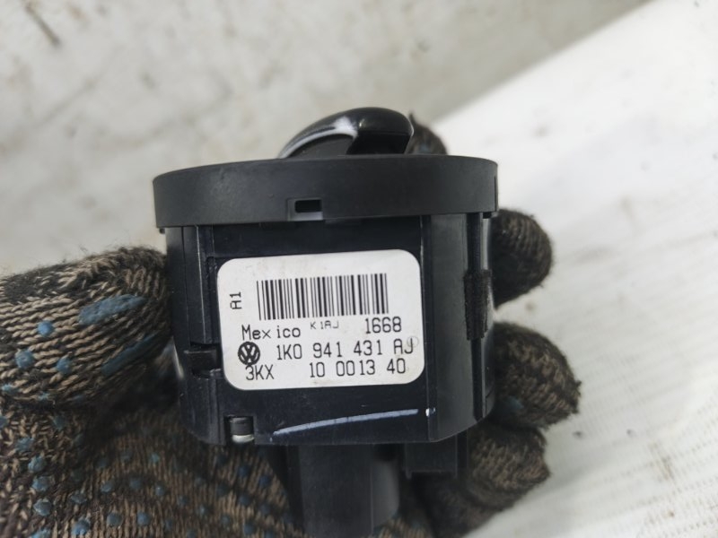 Переключатель света Volkswagen Jetta 2008