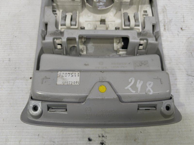 Плафон салонный Volkswagen Jetta 2008