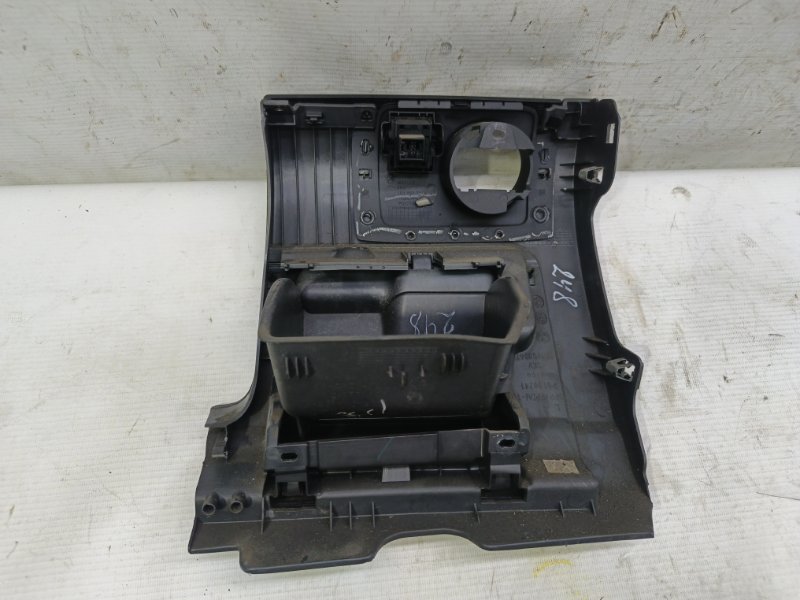 Накладка декоративная Volkswagen Jetta 2008